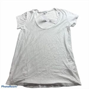 🌹3/$10.00🌹Standard James Perse Women’s Top Size 2